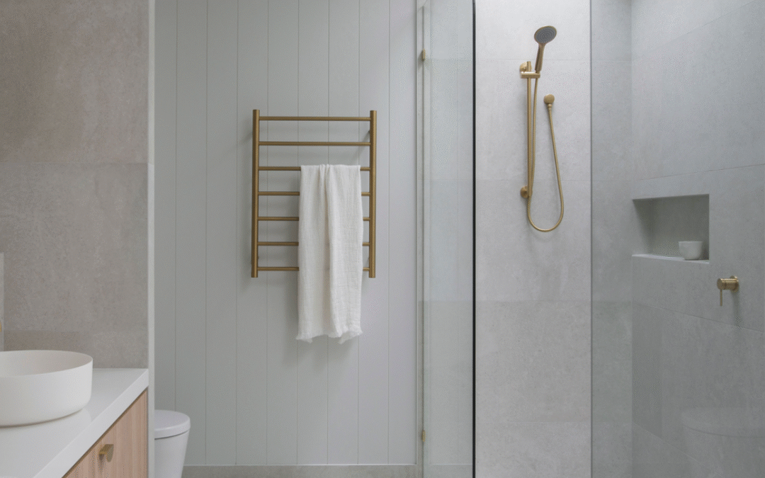 open shower vs. enclosed: which layout works for you?