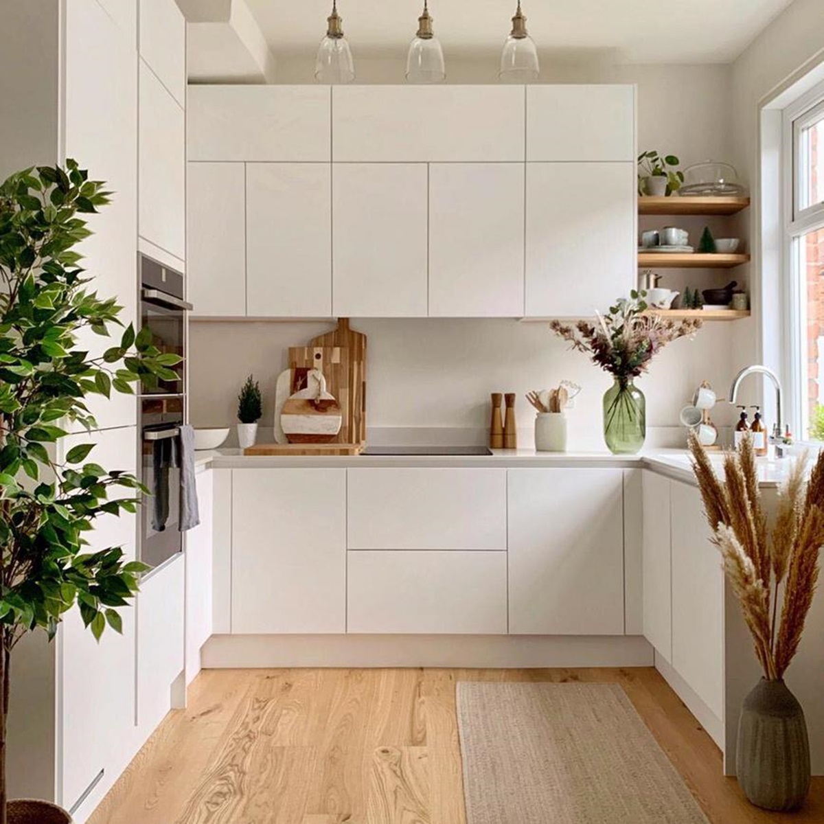 tiles for renters: easy options that won’t break the lease | flooring for rentals | kitchen flooring | diy flooring | removable flooring